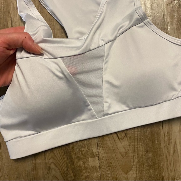 White V Mesh Sports Bra - Picture 2 of 3